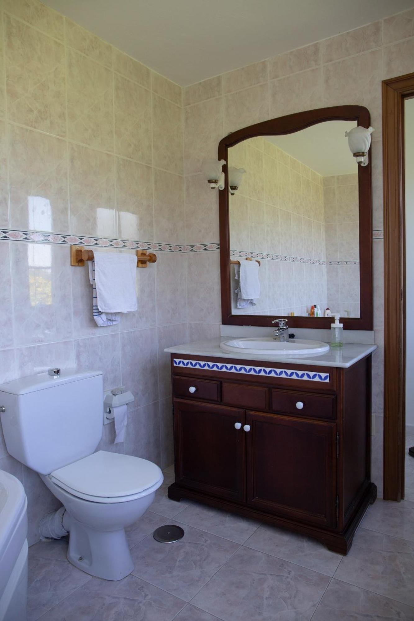 Beachfront Surf & Holiday House, Charming & Quiet Villarrube Bagian luar foto