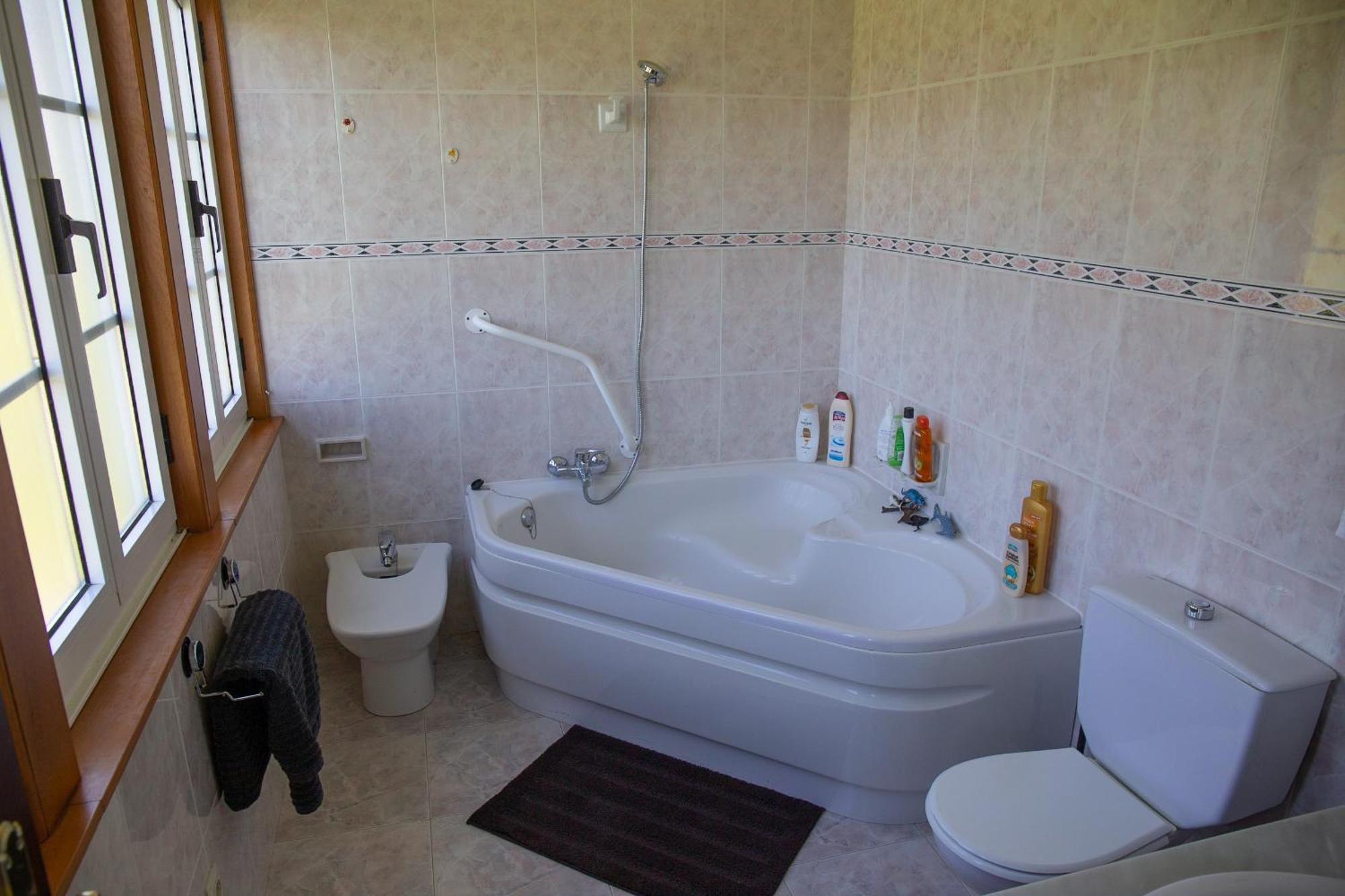 Beachfront Surf & Holiday House, Charming & Quiet Villarrube Bagian luar foto